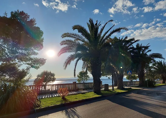 דירה Mediterranes Nur 150 Meter Zum Mit Meerblick, Grillbereich, Privatparkplatz, Wifi